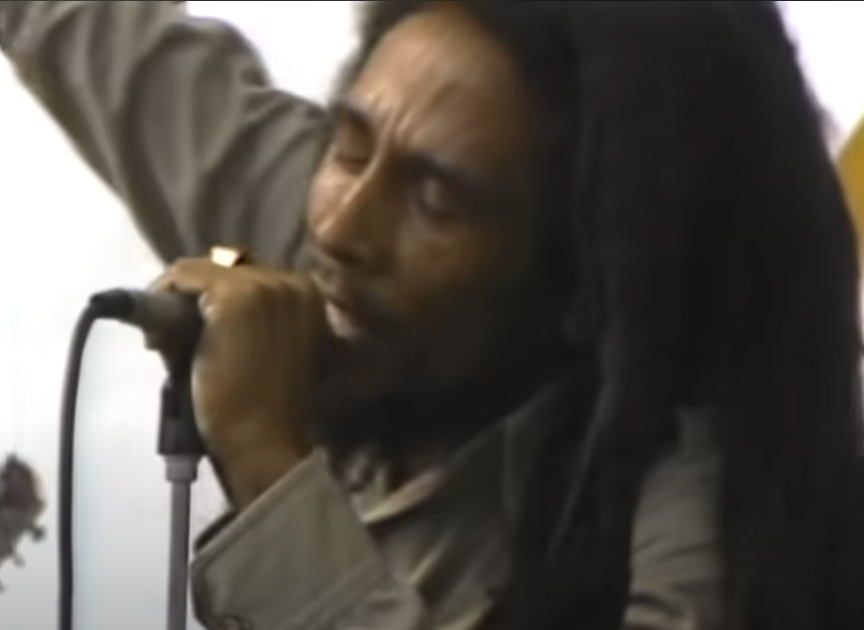 Bob Marley & The Wailers – WAR